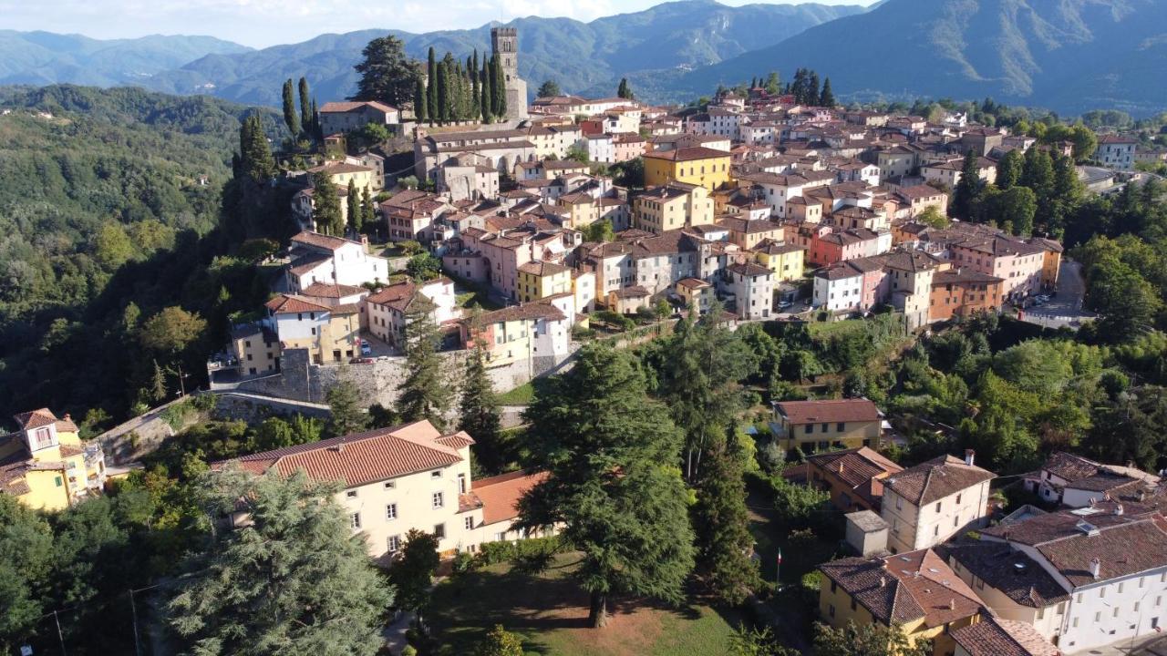 Villa Gherardi - B&B E Hostel Barga Zewnętrze zdjęcie