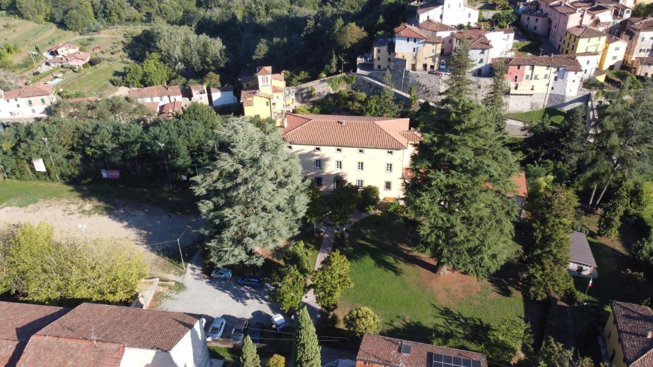 Villa Gherardi - B&B E Hostel Barga Zewnętrze zdjęcie